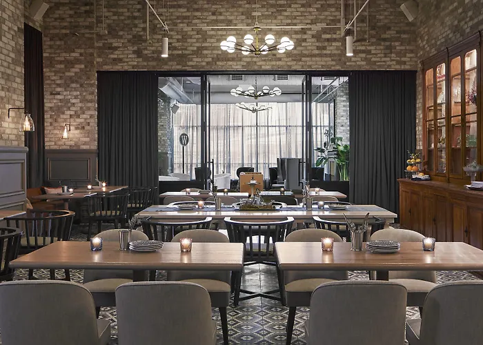 Zachary, Chicago, A Tribute Portfolio Hotel 4*